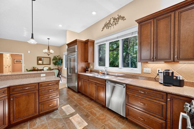 51640 Meadow Pond Drive, Granger, IN 46530