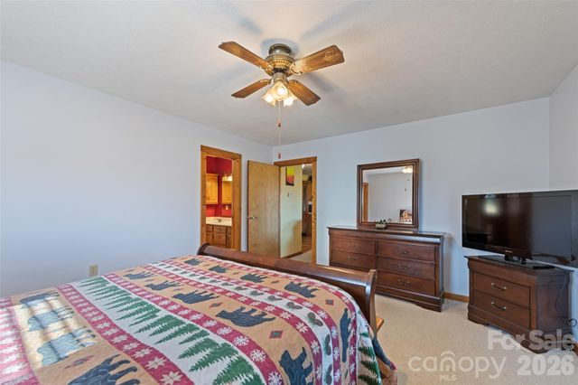 443 Cedarwood Drive, Waynesville, NC 28785