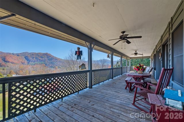 443 Cedarwood Drive, Waynesville, NC 28785