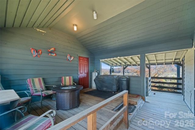 443 Cedarwood Drive, Waynesville, NC 28785