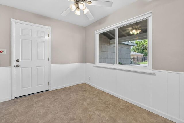 2011 Mangrum Ave, Sacramento, CA 95822