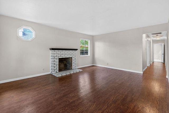 2011 Mangrum Ave, Sacramento, CA 95822