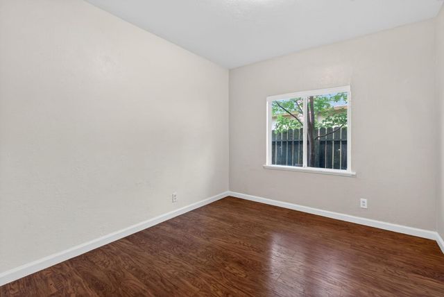 2011 Mangrum Ave, Sacramento, CA 95822