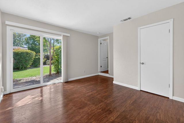 2011 Mangrum Ave, Sacramento, CA 95822