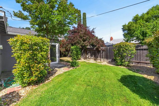 2011 Mangrum Ave, Sacramento, CA 95822