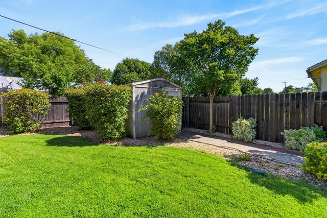 2011 Mangrum Ave, Sacramento, CA 95822