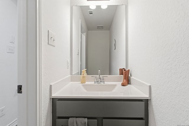 3914 Bentwood Way, New Braunfels, TX 78130