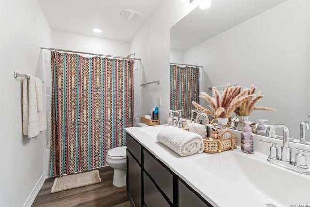 3914 Bentwood Way, New Braunfels, TX 78130