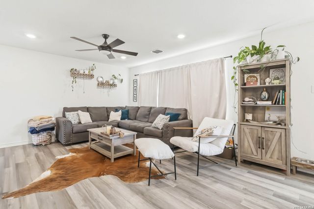 3914 Bentwood Way, New Braunfels, TX 78130