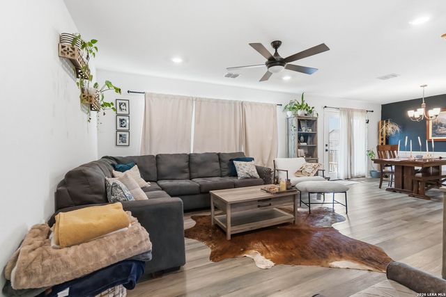 3914 Bentwood Way, New Braunfels, TX 78130