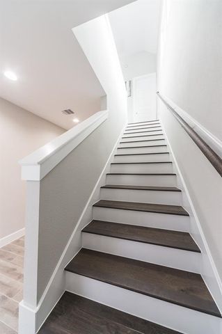 2149 Hoskins Drive, Houston, TX 77080