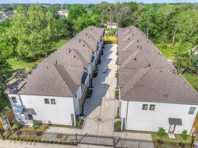 2149 Hoskins Drive, Houston, TX 77080