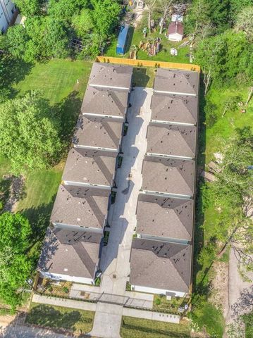 2149 Hoskins Drive, Houston, TX 77080