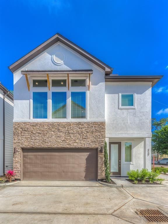 2149 Hoskins Drive, Houston, TX 77080