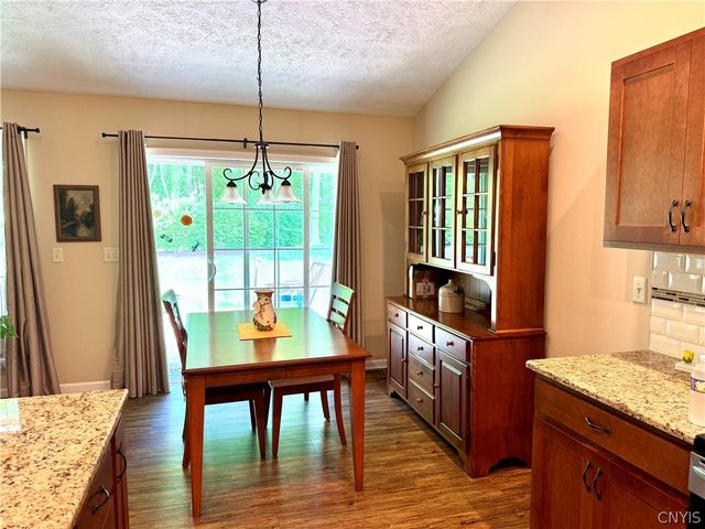 24 White Chapel Road, Lysander, NY 13027