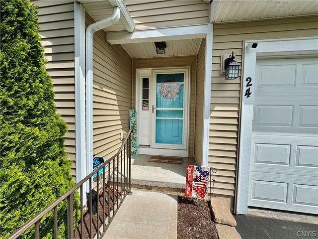 24 White Chapel Road, Lysander, NY 13027