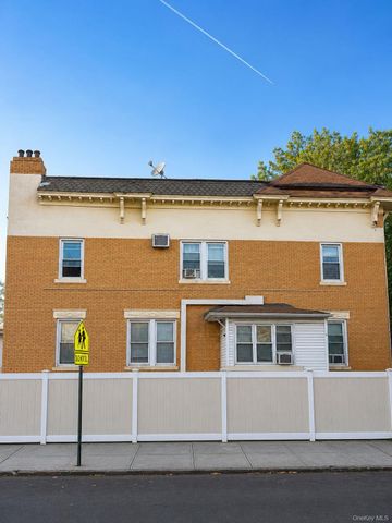 8786 115th Street, Richmond Hill, NY 11418