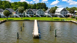 1049 Island Court, Summerton, SC 29148
