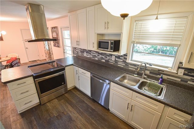 3304 28th, Northport, AL 35476