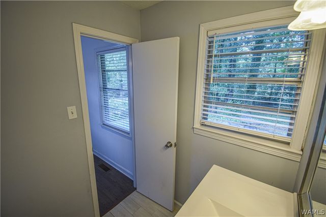 3304 28th, Northport, AL 35476