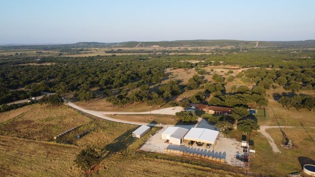 502 County Road 194, Ovalo, TX 79541