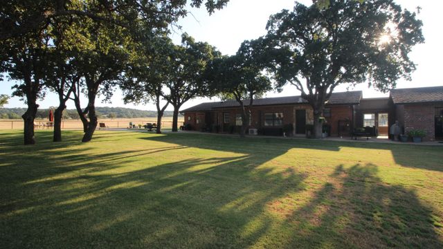 502 County Road 194, Ovalo, TX 79541