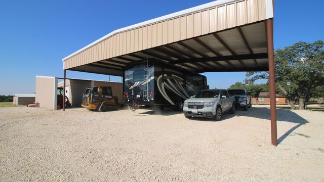 502 County Road 194, Ovalo, TX 79541