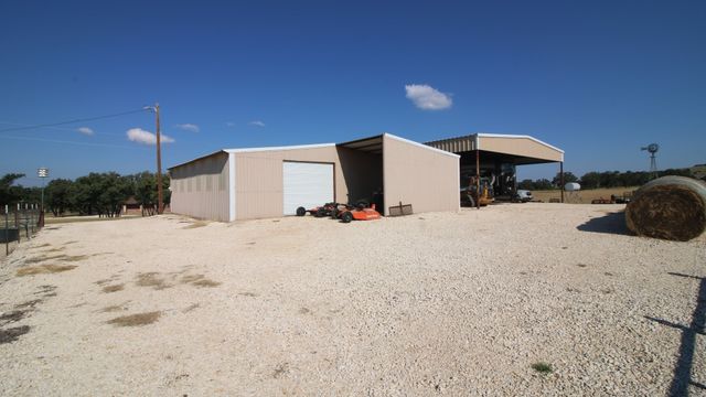 502 County Road 194, Ovalo, TX 79541