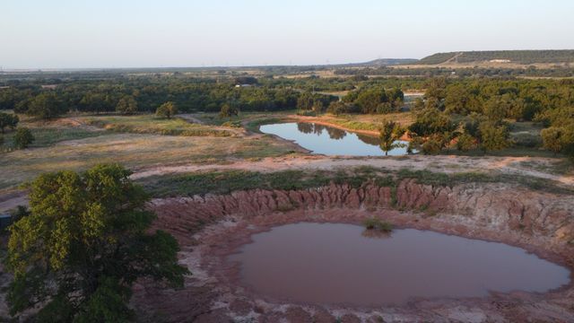 502 County Road 194, Ovalo, TX 79541