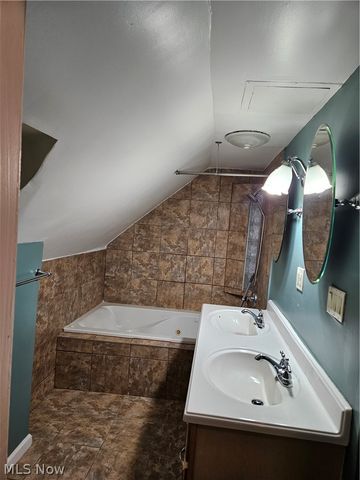 19919 Maple Heights Boulevard, Maple Heights, OH 44137