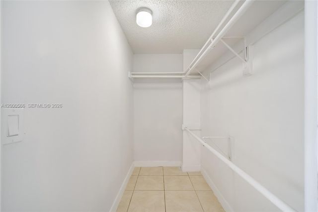 8520 SW 133rd Ave Rd 323, Miami, FL 33183