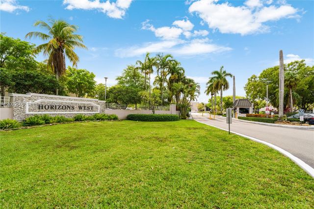 8520 SW 133rd Ave Rd 323, Miami, FL 33183