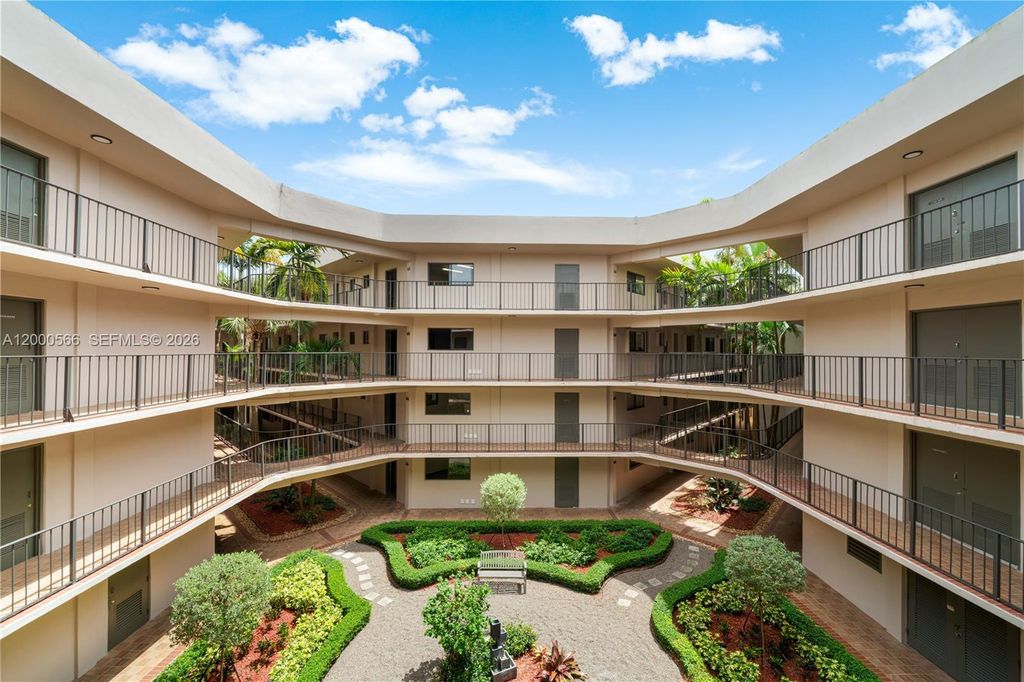 8520 SW 133rd Ave Rd 323, Miami, FL 33183