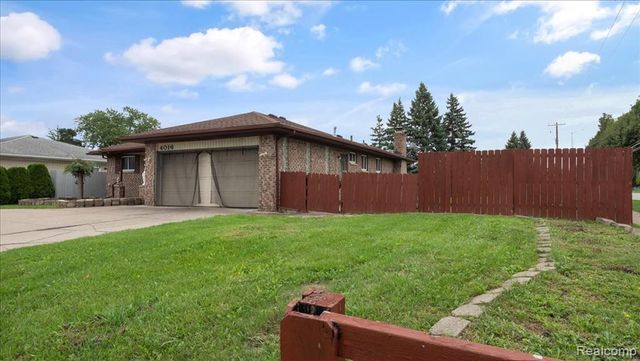 4016 Fox Hill Drive, Sterling Heights, MI 48310