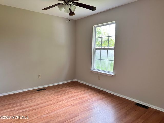 30 Walnut Street, Waretown, NJ 08758