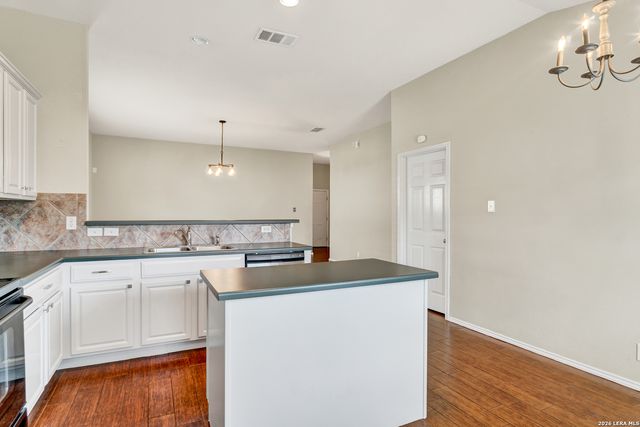 153 Bentwood Ranch Dr., Cibolo, TX 78108