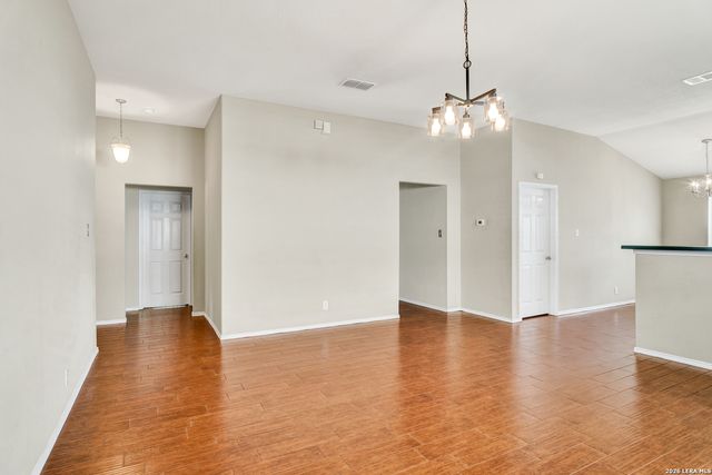 153 Bentwood Ranch Dr., Cibolo, TX 78108