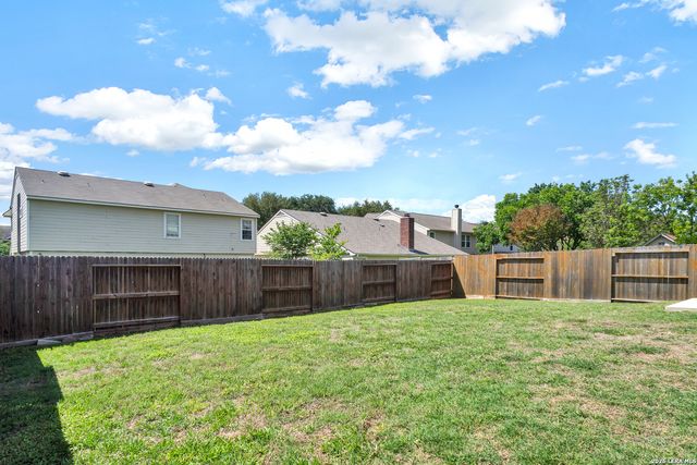 153 Bentwood Ranch Dr., Cibolo, TX 78108