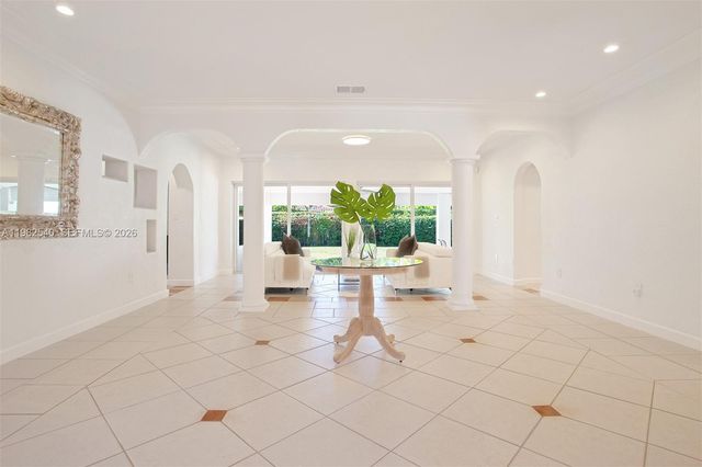 100 SW 26th Road, Miami, FL 33129