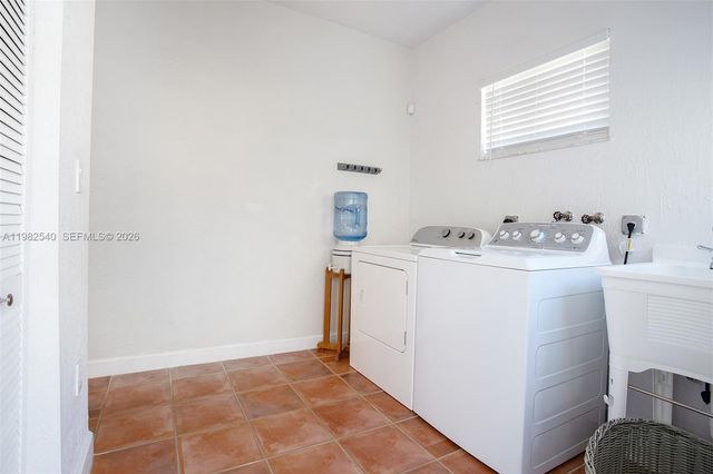 100 SW 26th Road, Miami, FL 33129