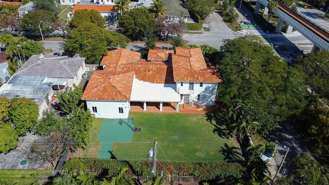 100 SW 26th Road, Miami, FL 33129