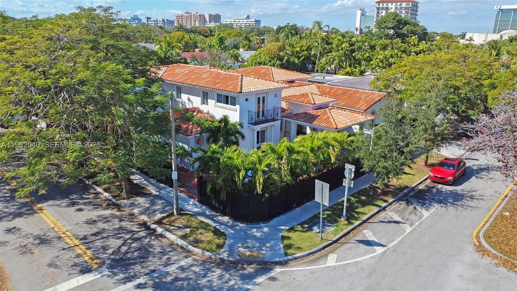 100 SW 26th Road, Miami, FL 33129