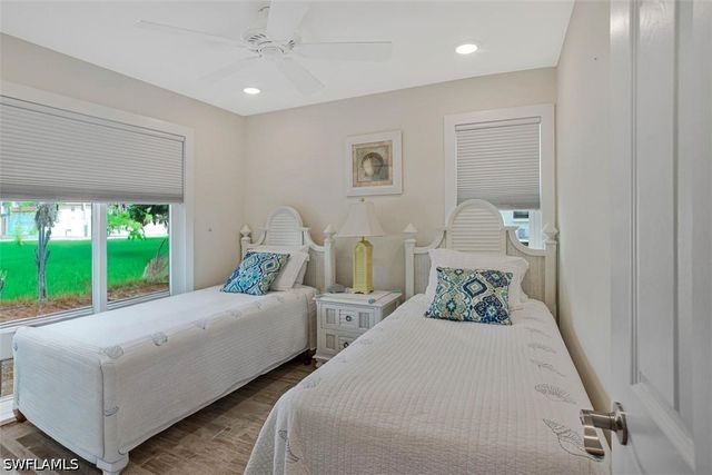 4298 27th CT SW 101, Naples, FL 34116