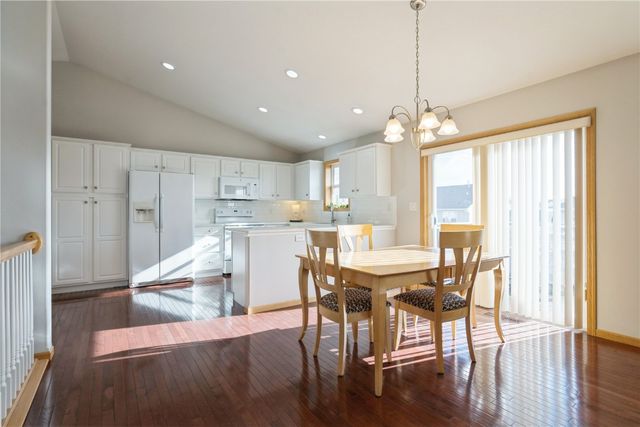 1605 Valentine Drive, Marion, IA 52302