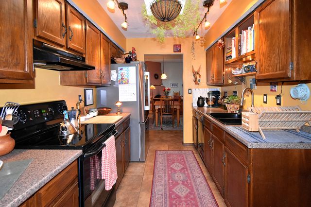 3228 Calle de Molina, Santa Fe, NM 87507