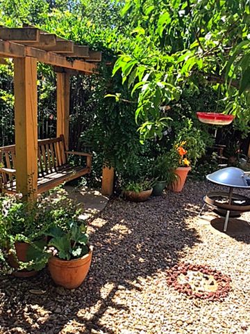 3228 Calle de Molina, Santa Fe, NM 87507