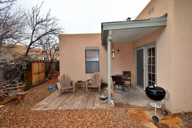 3228 Calle de Molina, Santa Fe, NM 87507