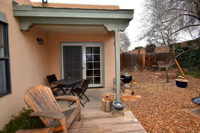 3228 Calle de Molina, Santa Fe, NM 87507