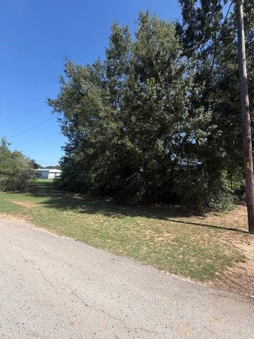 406 Bean St, Hempstead, TX 77445