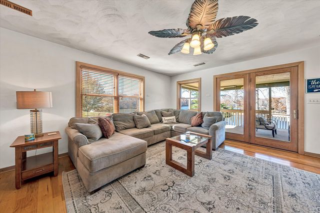 290 Winding WAY, Union Hall, VA 24176